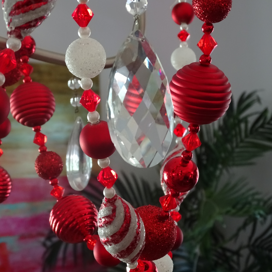 72" ( 6 Feet) Red Ball MAGNETIC Holiday Garland