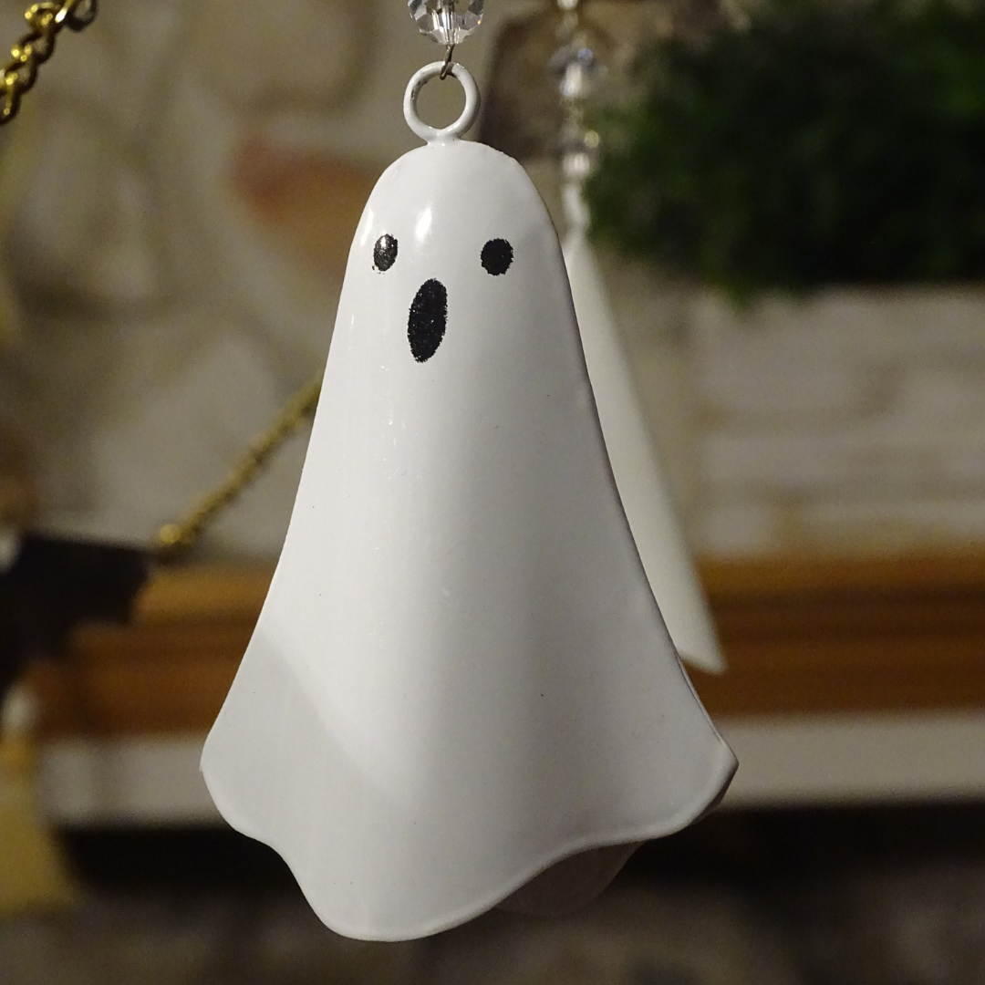 4.5" WHITE METAL GHOST (Set/3) MAGNETIC HALLOWEEN CHANDELIER ORNAMENT
