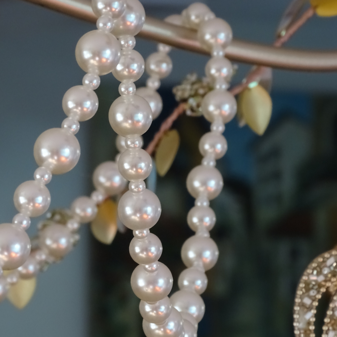 72" ( 6 Feet) MAGNETIC Pearl Garland
