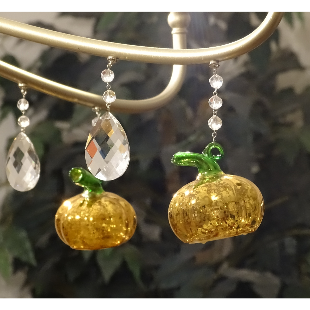 LIGHT UP PUMPKIN (Set/1) OR (Set/3) MAGNETIC HALLOWEEN CHANDELIER ORNAMENT