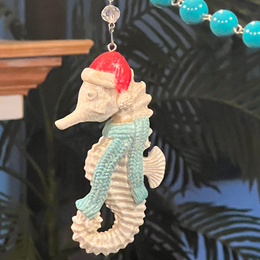 HOLIDAY SEAHORSE (Set/1) MAGNETIC CHANDELIER ORNAMENT
