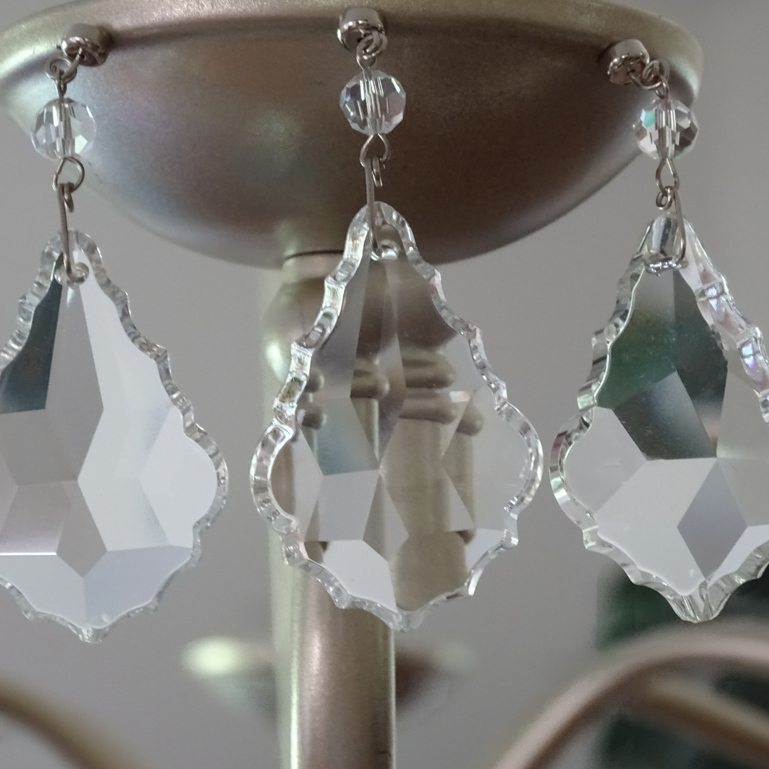 4&quot;, 3&quot;, 2.5&quot; CLEAR TRADITIONAL CRYSTAL PENDALOGUE - 3 Sizes Available - Magnetic Chandelier Crystal