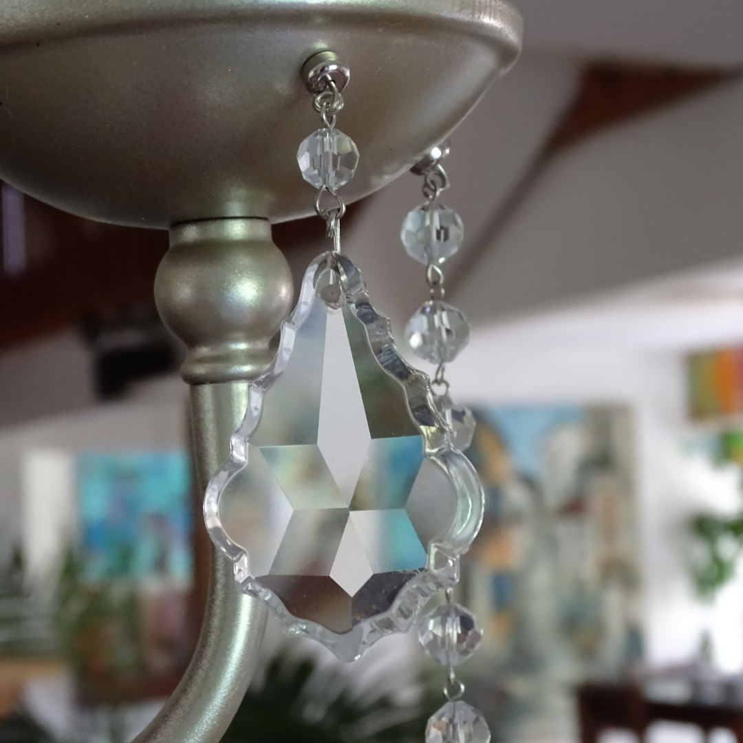 4&quot;, 3&quot;, 2.5&quot; CLEAR TRADITIONAL CRYSTAL PENDALOGUE - 3 Sizes Available - Magnetic Chandelier Crystal