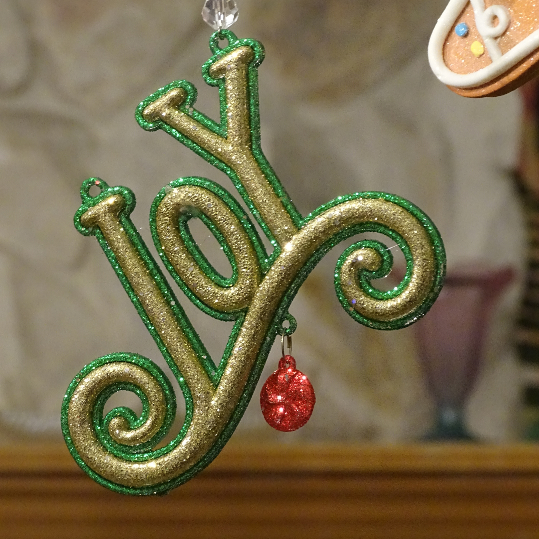 GREEN/GOLD JOY (Set/3) MAGNETIC CHANDELIER ORNAMENT