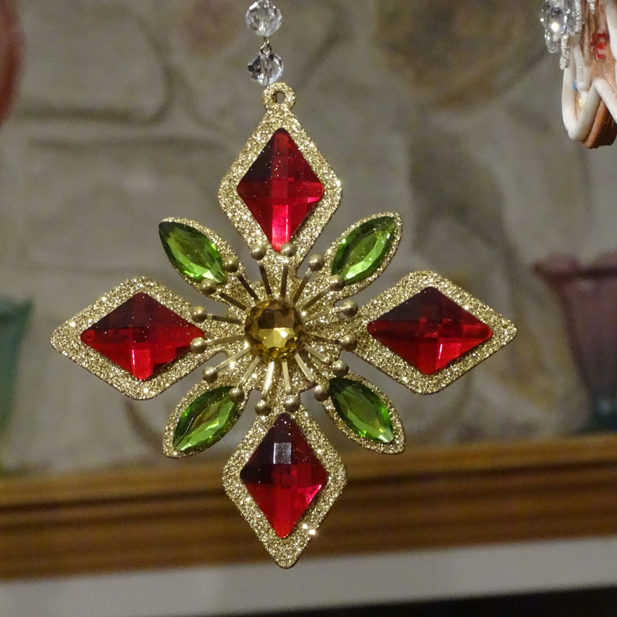 RED/GREEN/GOLD SNOWFLAKE (Set/3) MAGNETIC CHANDELIER ACCESSORY