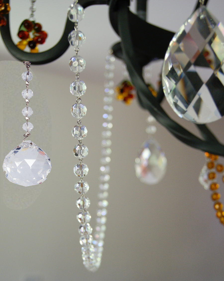 COMPLETE CHANDELIER MAKEOVER KIT - 5" x 40mm Crystal Ball - Magnetic Chandelier Crystals (6 Piece Kit)