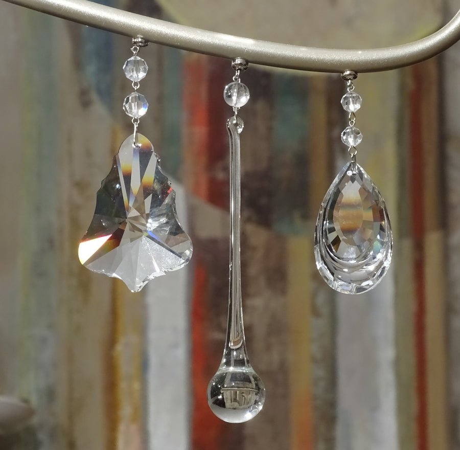 6" CLEAR GLASS TEARDROP Magnetic Chandelier Crystal (Box of 3) - MagTrim Designs LLC