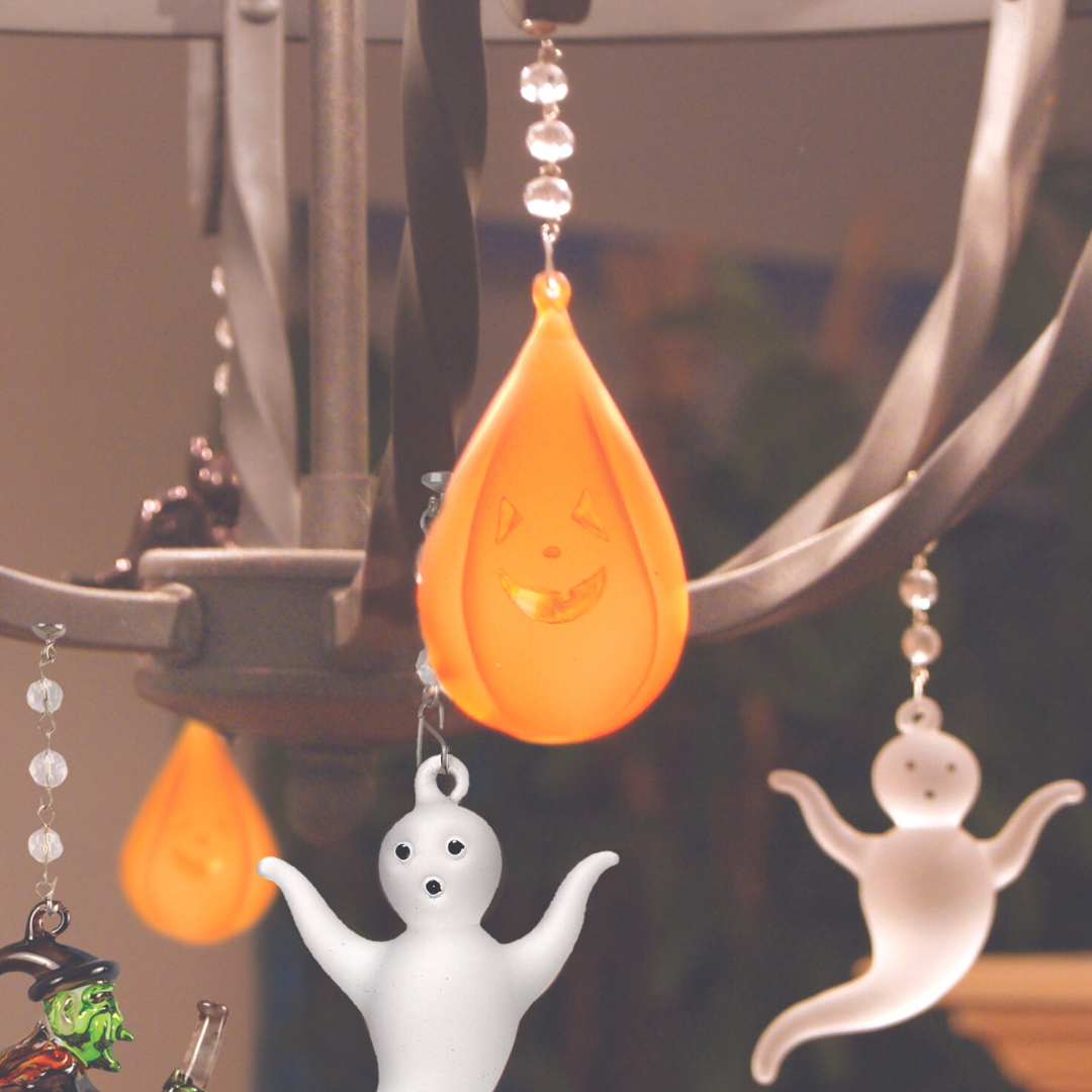 PUMPKIN (Set/1) MAGNETIC HALLOWEEN ORNAMENT - Magnetic Chandelier Accessory TrimKit®