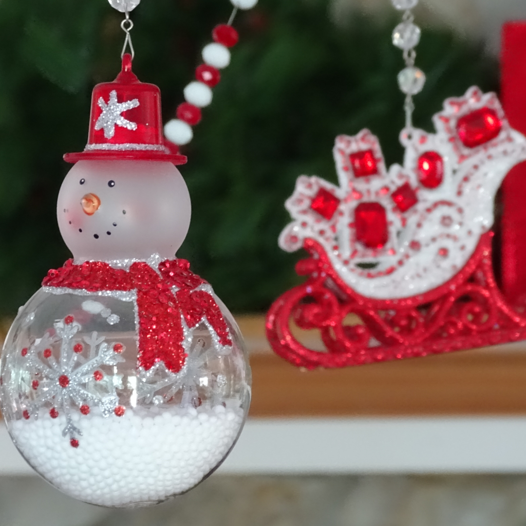 HOLIDAY CHANDELIER MAKEOVER KIT - (3) Red/White Sleigh + (3) 12&quot; Red/White Crystal Garland