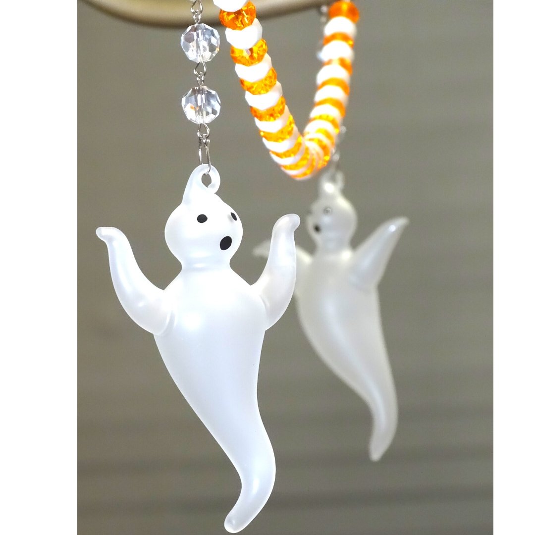 HALLOWEEN CHANDELIER MAKEOVER KIT - (3) Glass Ghost + (3) 12" Orange/White Garland - MagTrim Designs LLC