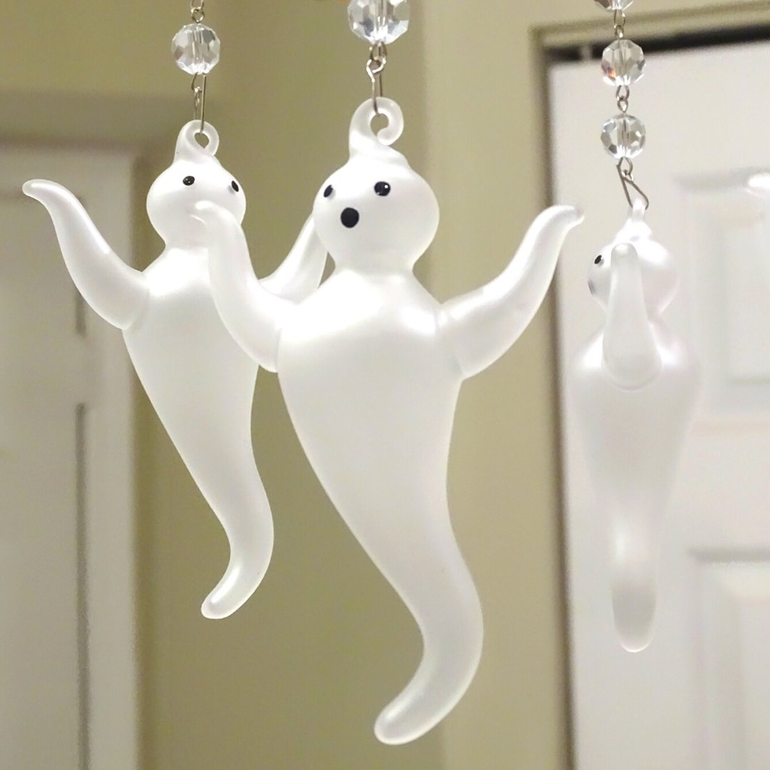 HALLOWEEN CHANDELIER MAKEOVER KIT - (3) Glass Ghost + (3) 12" Orange/White Garland - MagTrim Designs LLC