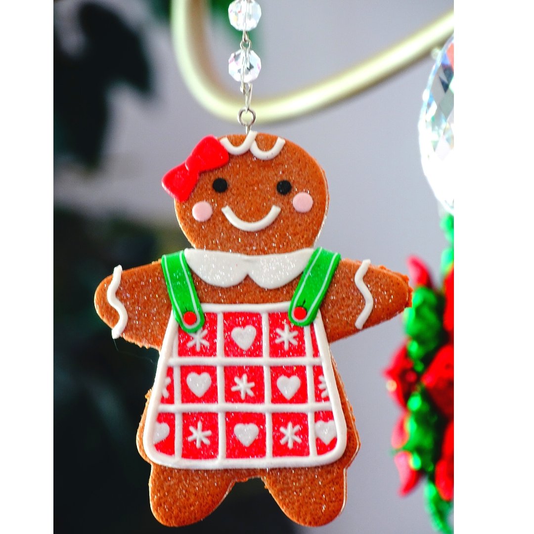 HOLIDAY CHANDELIER MAKEOVER KIT - (3) Gingerbread Girl + (3) 12" Red/Green Bead Crystal Garland - MagTrim Designs LLC