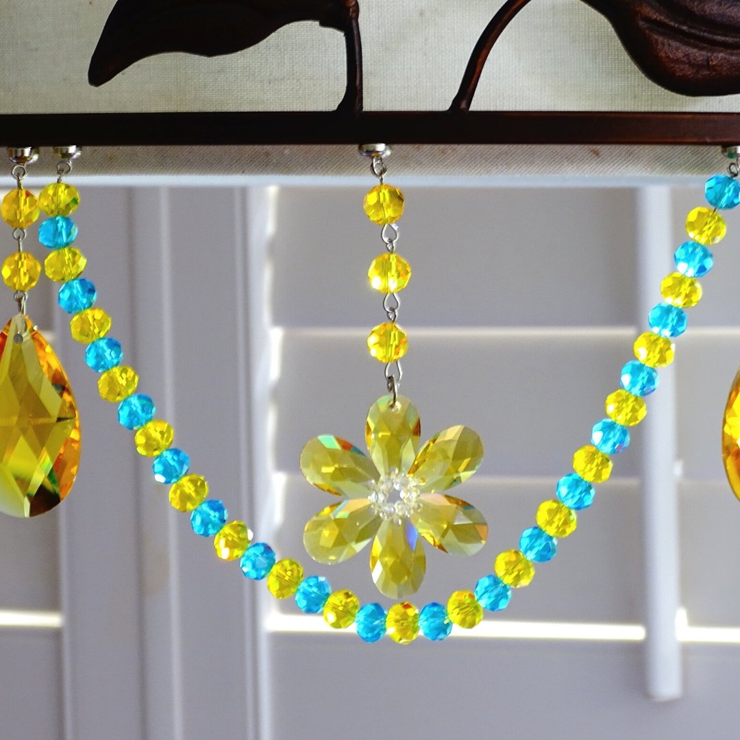 SPRING CHANDELIER MAKEOVER KIT - (3) Yellow Crystal Daisy + (3) 12" Yellow/Blue Garland (Set/6) - MagTrim Designs LLC